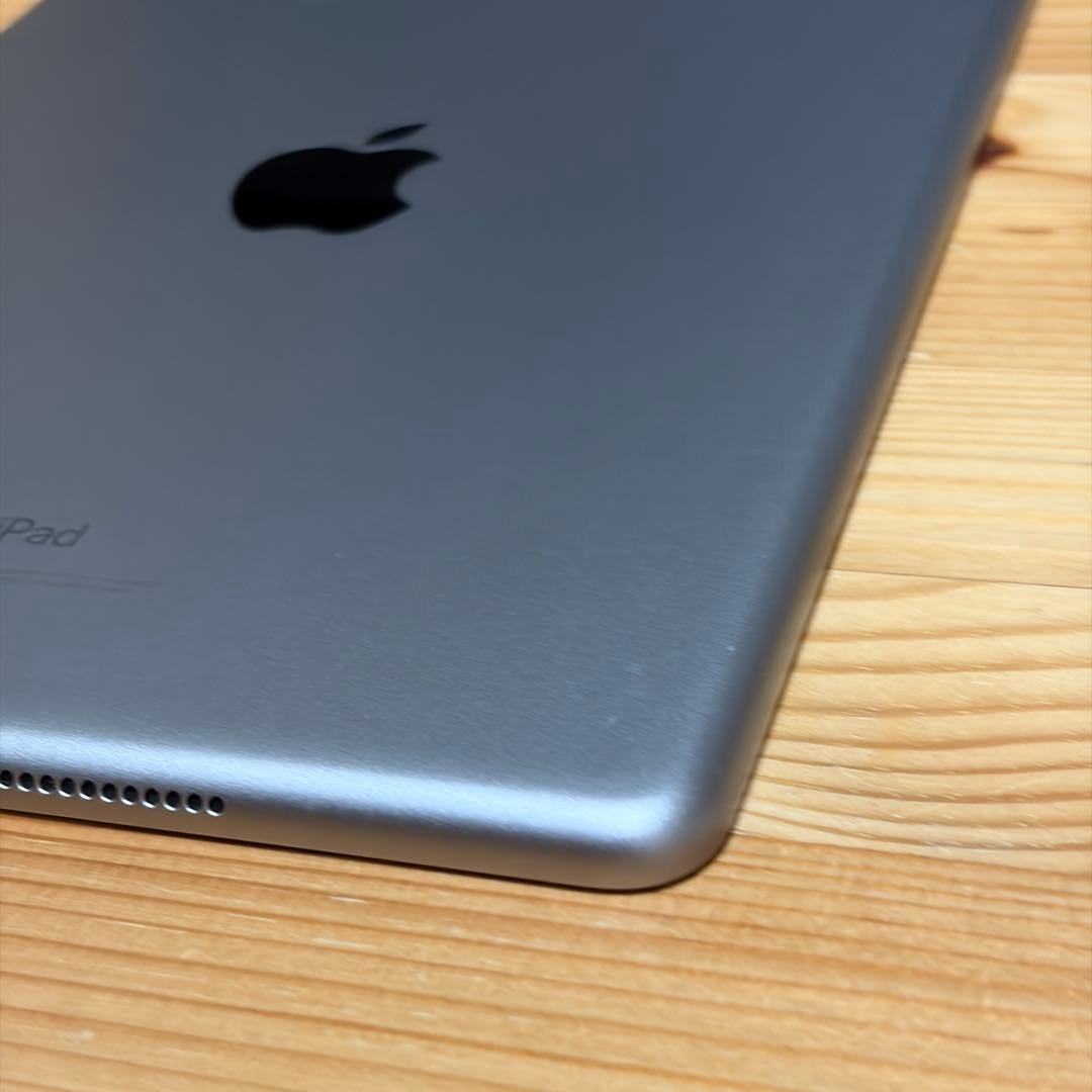 長*日様 iPad 第5世代 32GB 538011