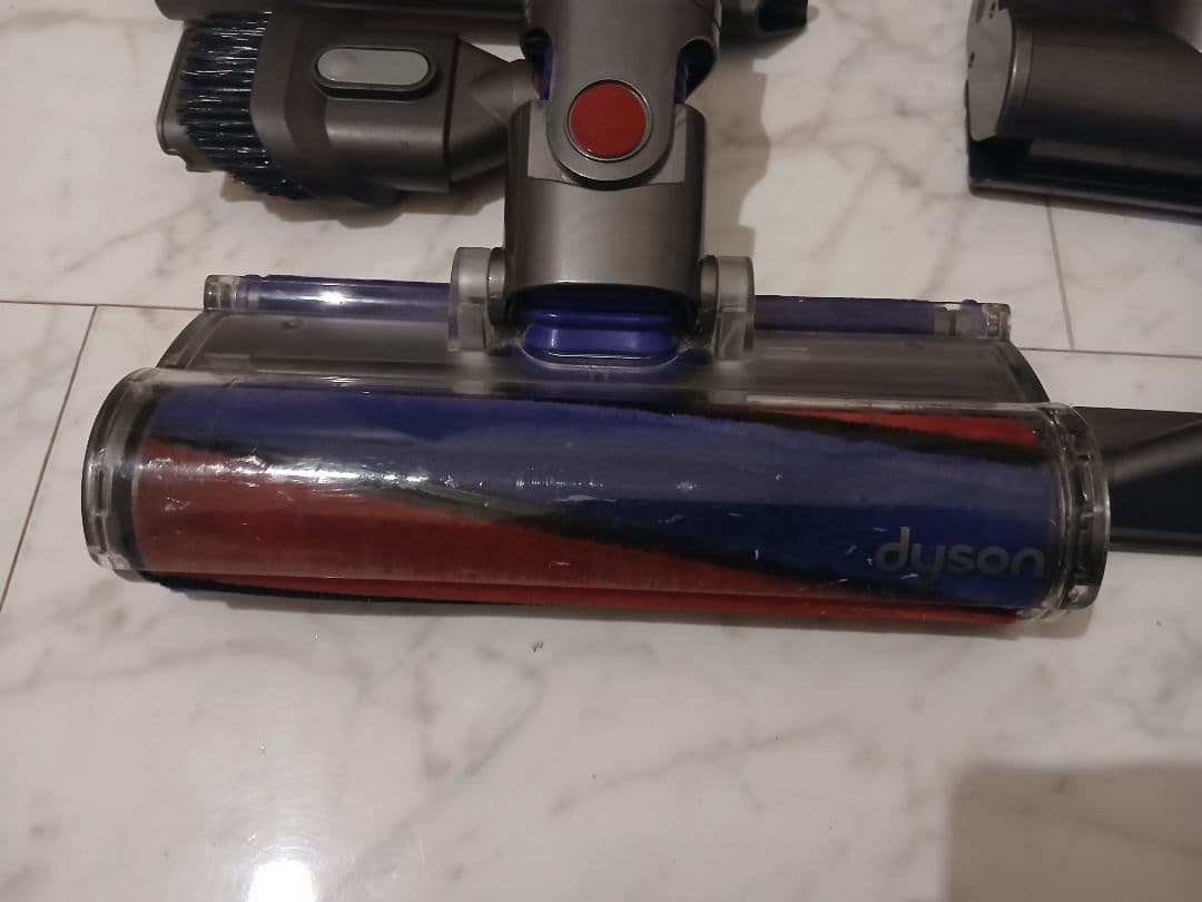 Dyson V10 SV12 レッド フェルト新品交換済み 付属品多数 動作品