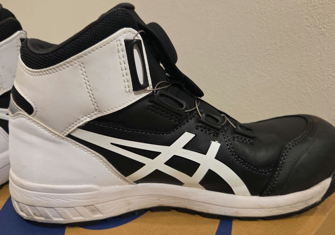ASICS CP304BOA 安全靴 ブラック/ホワイト 25.5