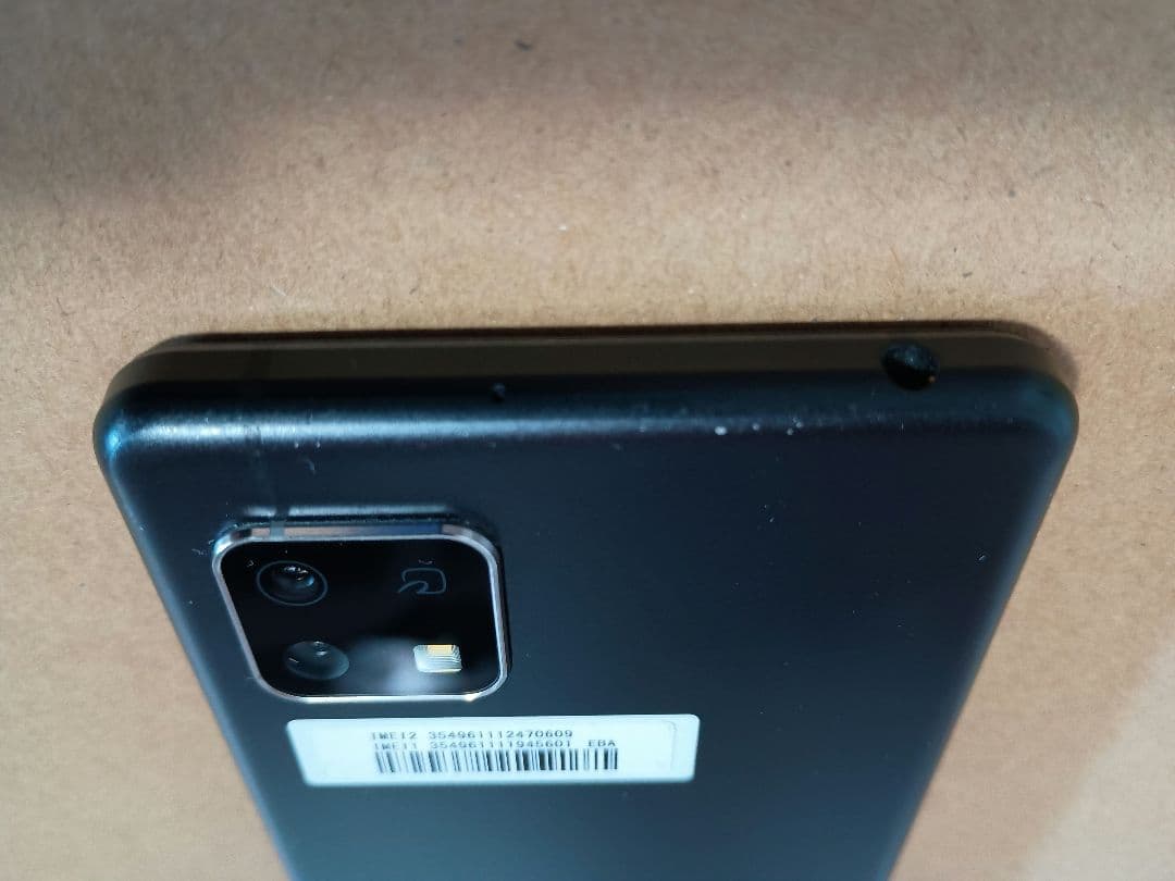 sense4 lite　SH-RM15　SIMフリー　電池健康度良　手帳ケースも