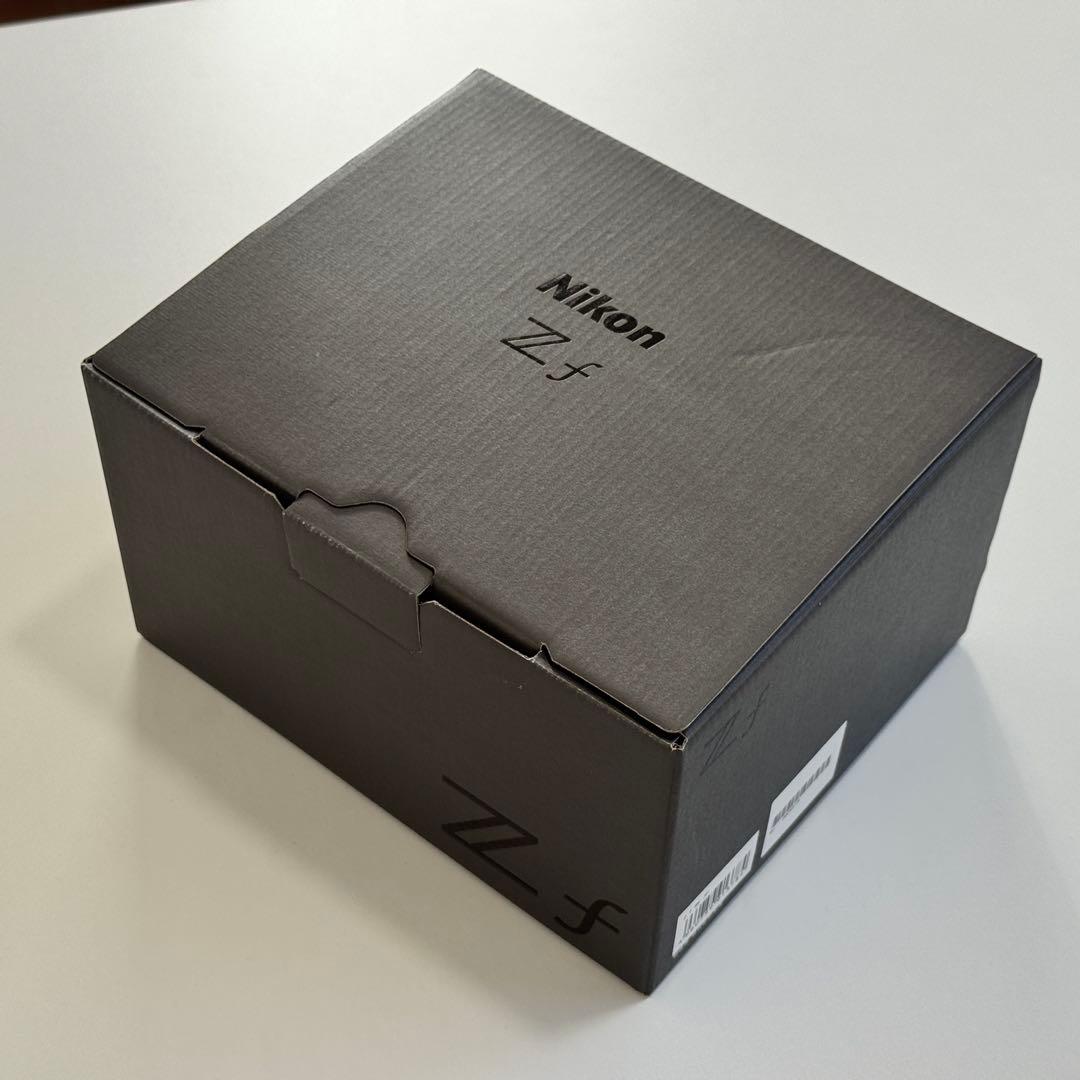 Nikon Zf ミラーレスカメラ　美品 撮影枚数4131