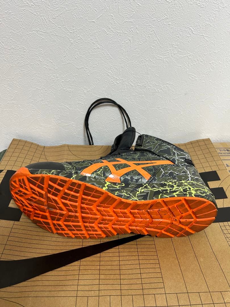 美品⭐︎限定⭐︎入手困難⭐︎asics安全靴⭐︎CP304 BOA MAGMA⭐︎