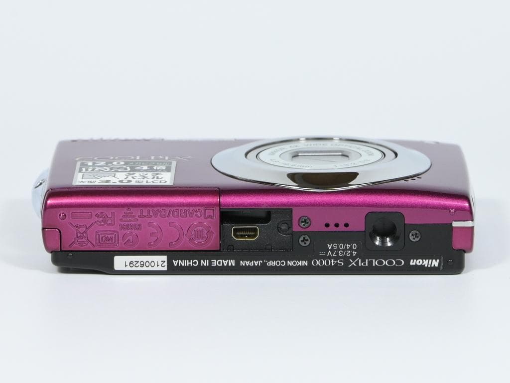 【美品】 ニコン　Nikon COOLPIX S4000 ルビーレッド