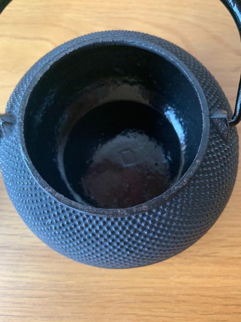 新品未使用送料込み匿名配送 南部鉄瓶急須鉄瓶 急須 アラレ模様 高橋工芸