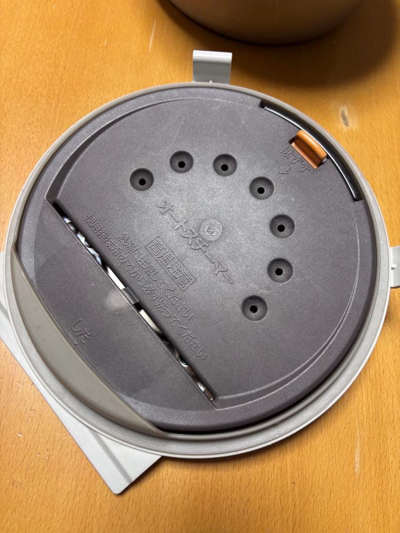 HITACHI RZ-V1000M 炊飯器　2ヶ月ほど使用