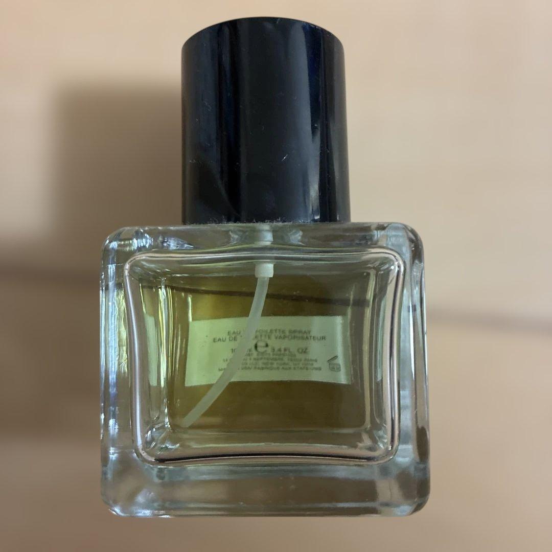 MARC JACOBS 香水