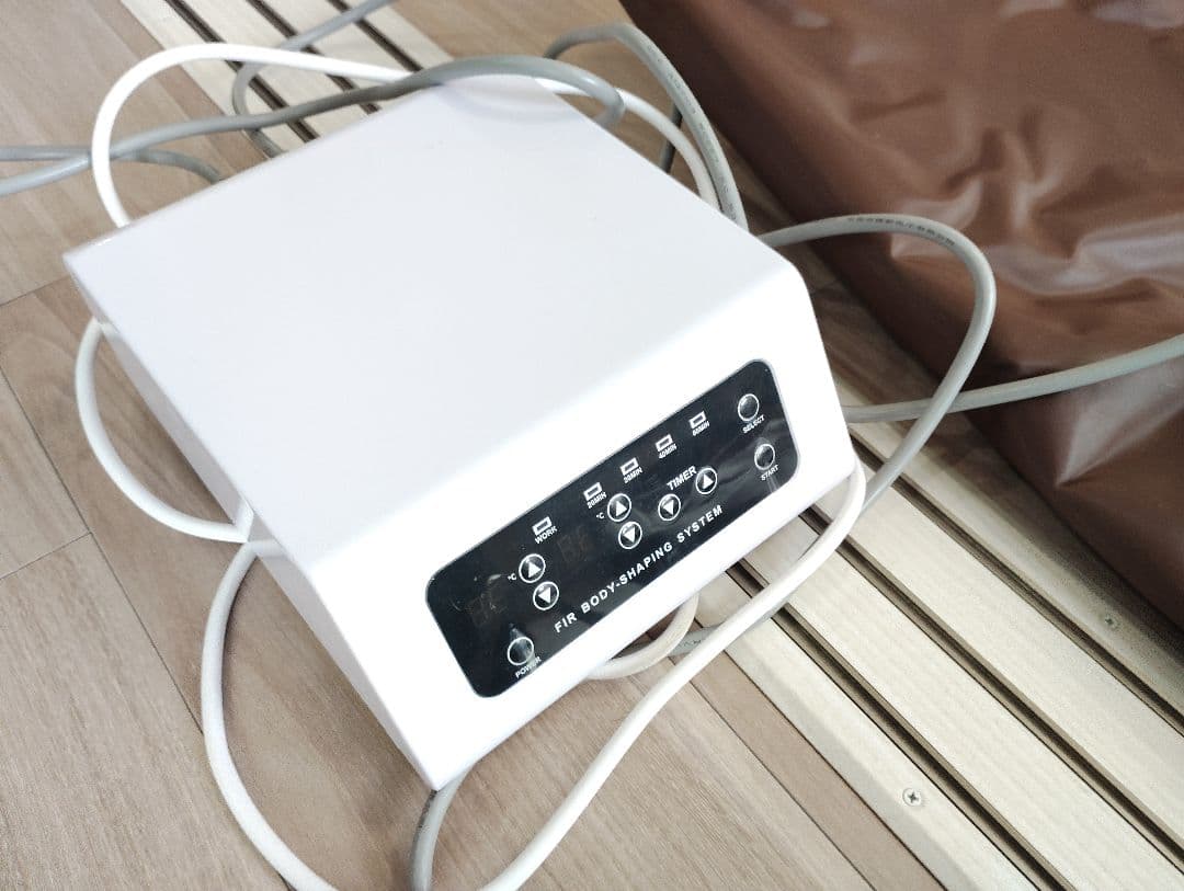 使用5～6回　MOCO ヒートマット ゲルマニウム 遠赤外線 岩盤浴
