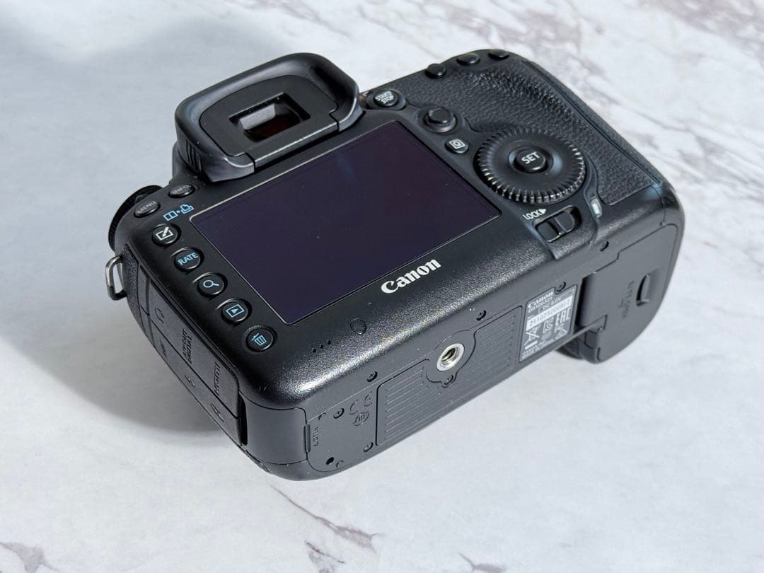 Canon EOS 5D Mark III 本体とレンズセット