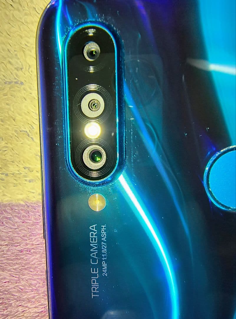 au美品HUAWEI P30litePREMIUM4GB128GB顔認証指紋認証