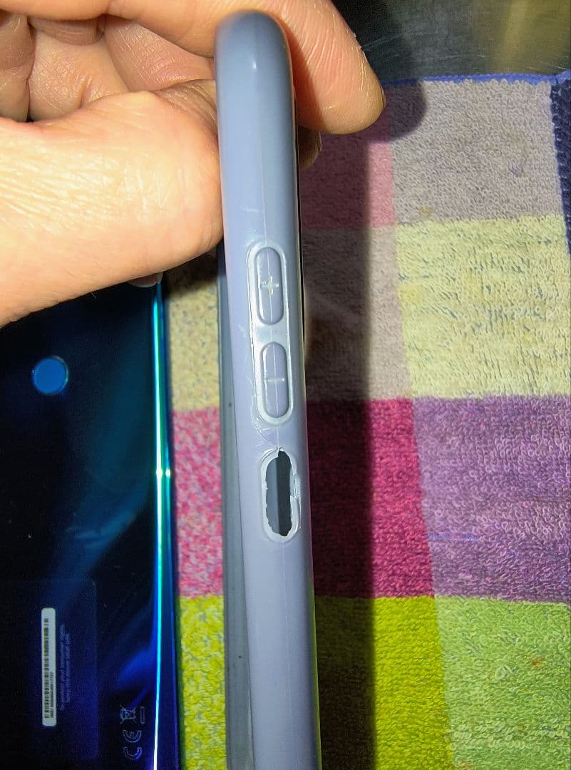au美品HUAWEI P30litePREMIUM4GB128GB顔認証指紋認証