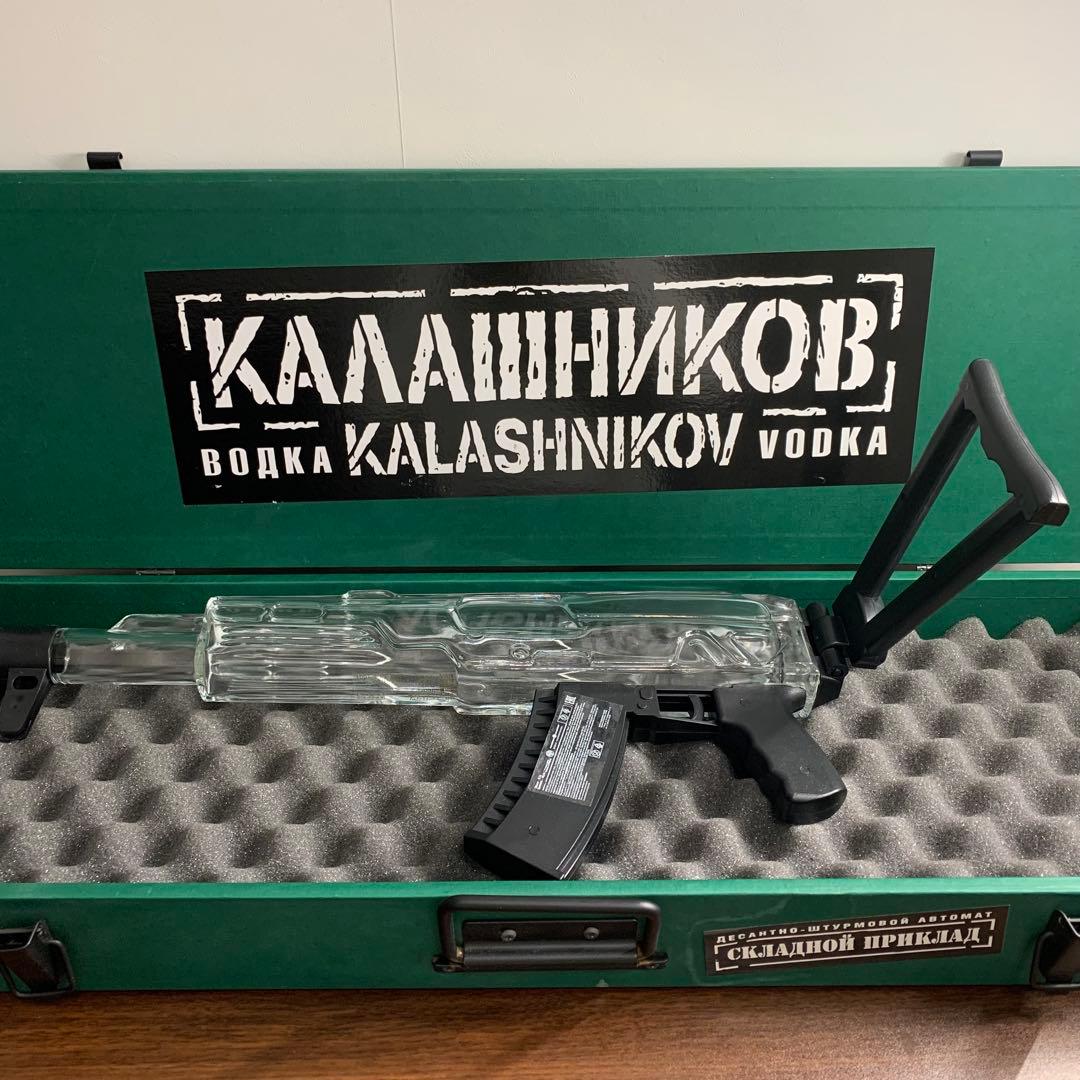 ⚜️超レア⚜️カラシニコフ⚜️ライフル⚜️ウォッカ⚜️空ボトル⚜️空瓶⚜️箱⚜️ラドガ⚜️ロシア⚜️