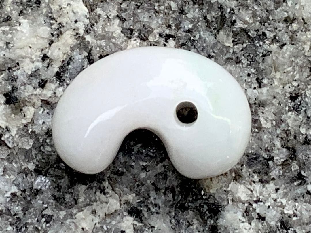⭕️ 霊神　神からの縁起物　糸魚川翡翠ジェダイト勾玉　本物をお身近に　ソーティング