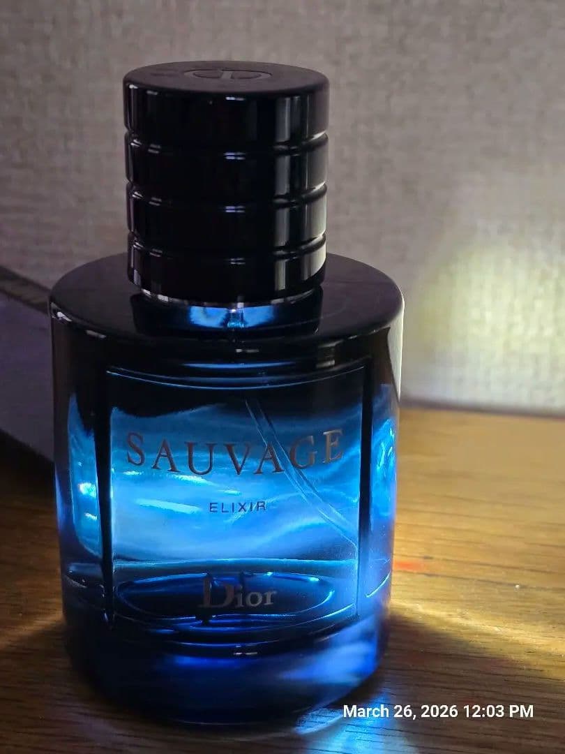 Dior SAUVAGE ELIXIR 香水