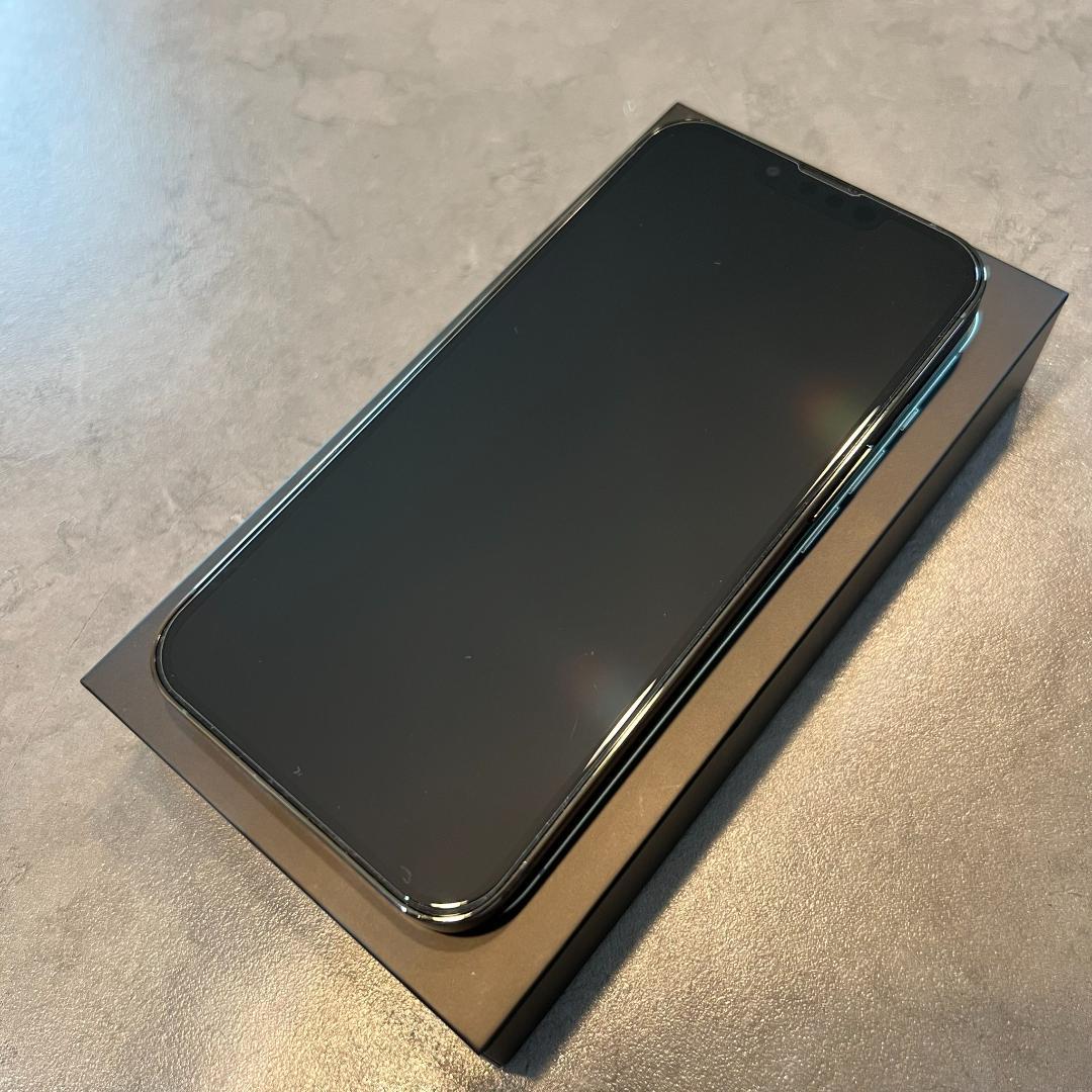 ゆ*る様 iPhone 13 Pro 128GB【アルパイングリーン】