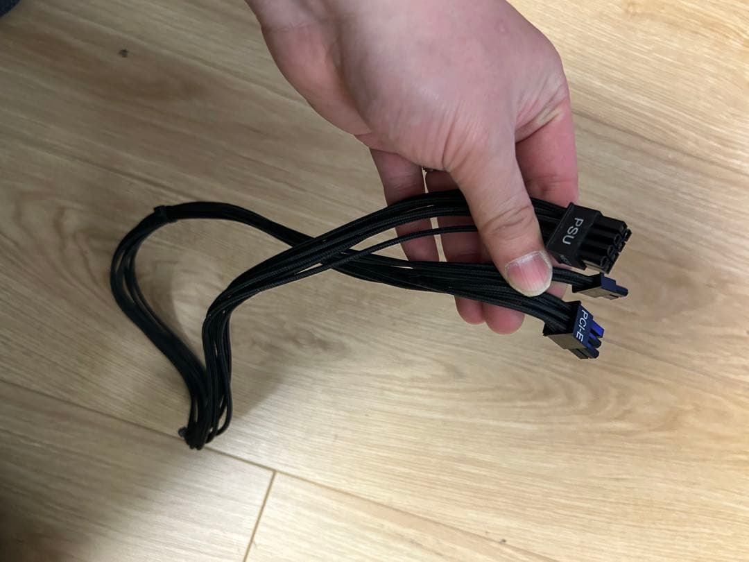 美品　電源ユニット　ASUS ROG THOR 1200W PLATINUM