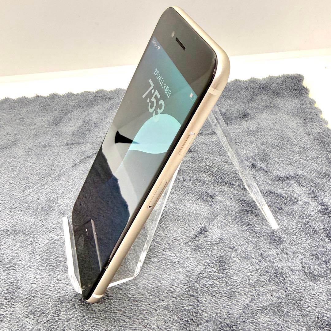 ⭐️バッテリー100%⭐️iPhone SE 第3世代　64GB スターライト