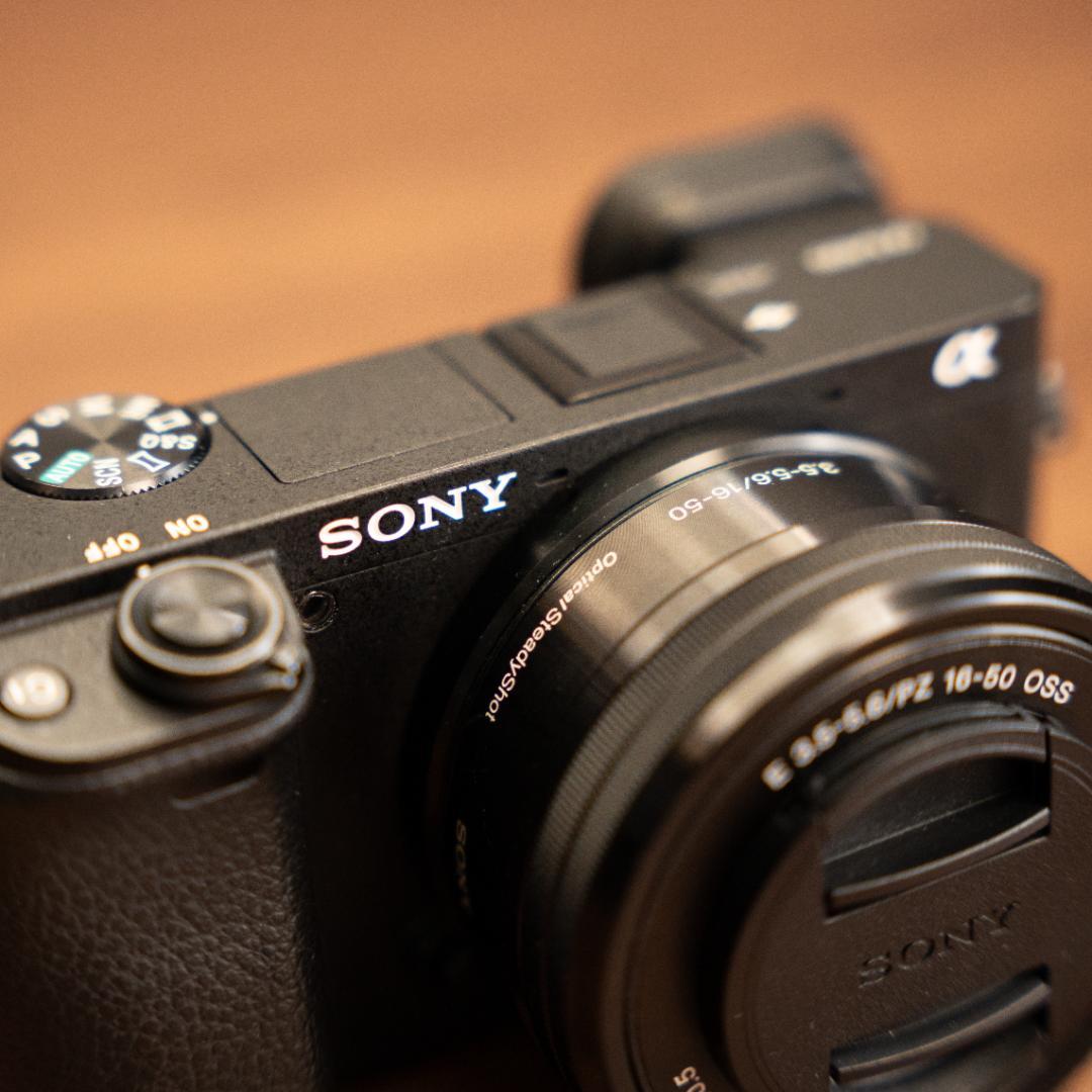 【超美品】SONY a6400本体 標準ズームレンズ