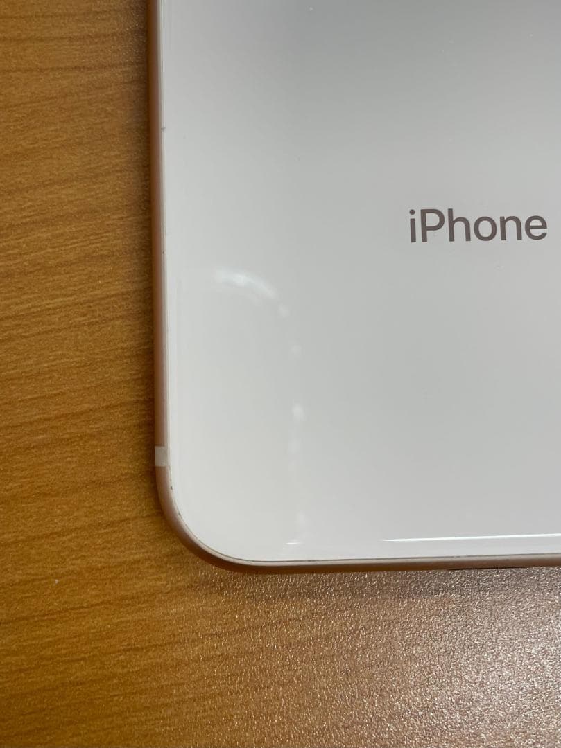 Z*k様 動作確認済み iPhone 8 64GB ID:E3432