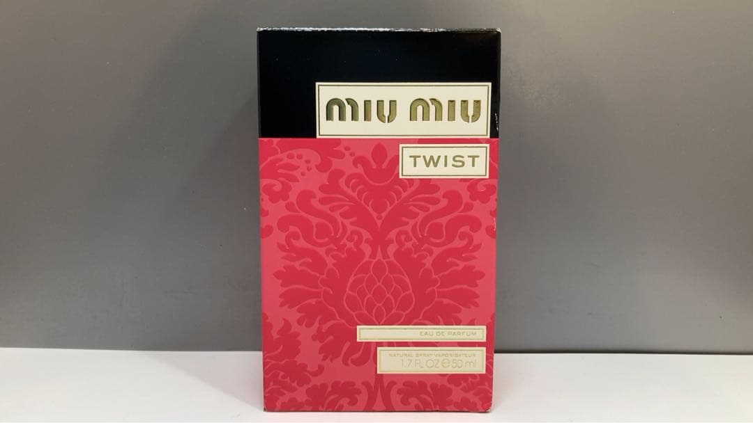 miumiu Twist オードパルファム　50ml ①