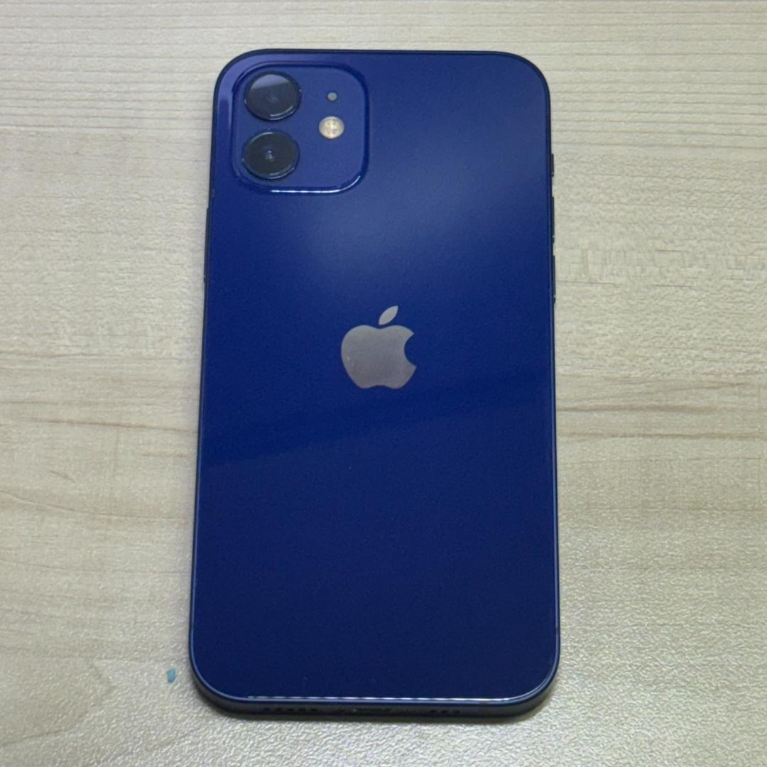 P111 iPhone 12 64GB ブルー