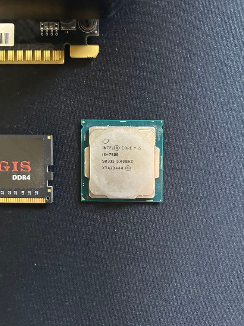 た*ー様 ジャンク品　GTX1050 + Core i5-7500 +DDR4
