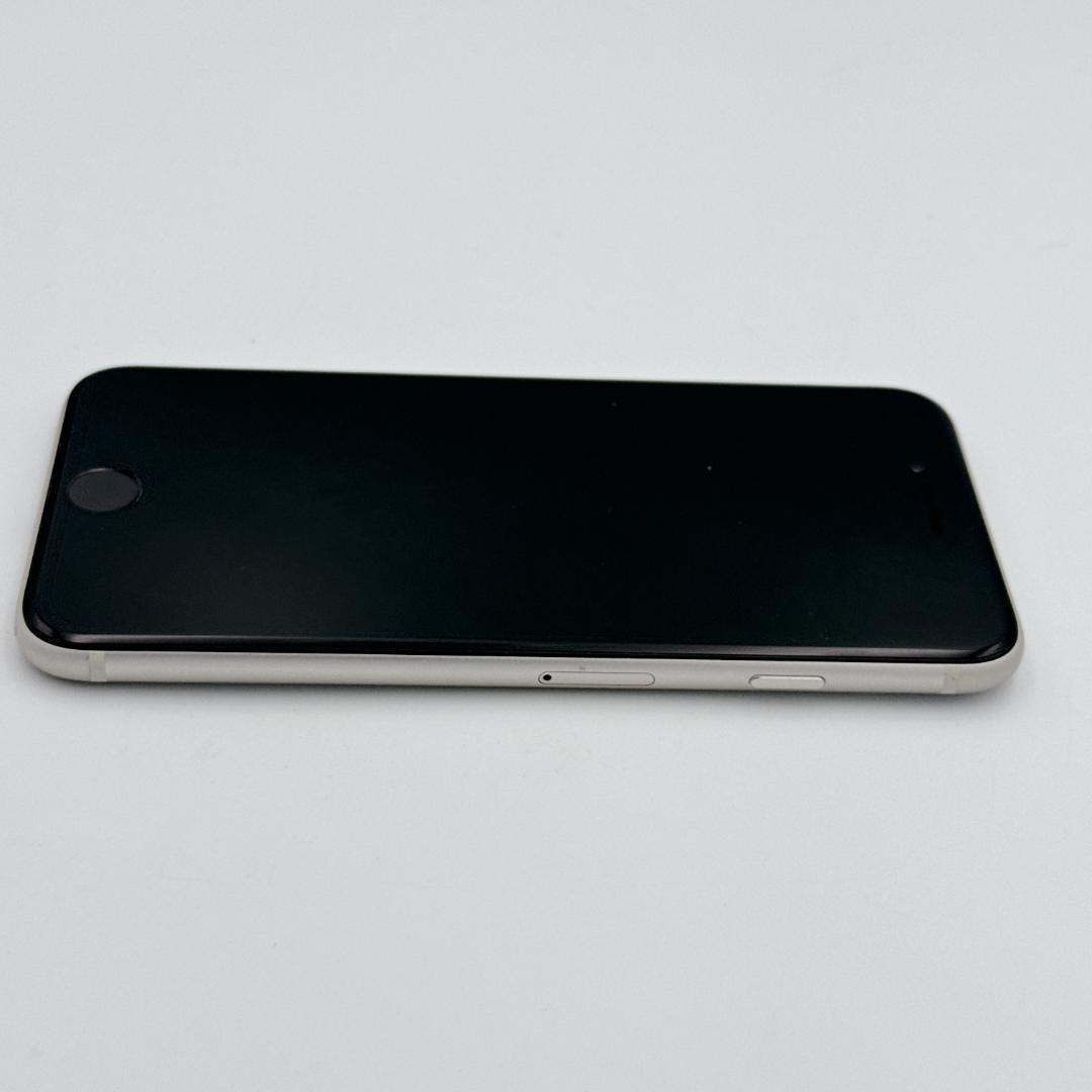 【概ね美品】iPhone SE 3 64GB SIMフリー MMYD3J/A