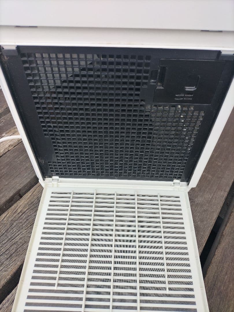 21年製　ダイキン　空気清浄機　MCK55XE8-W