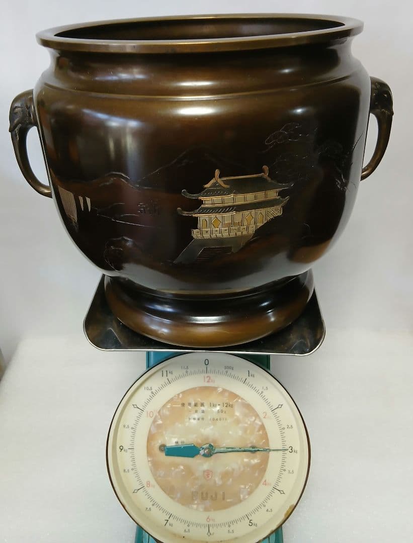 骨董品　真鍮火鉢　持ち手付　2個セット　木箱入