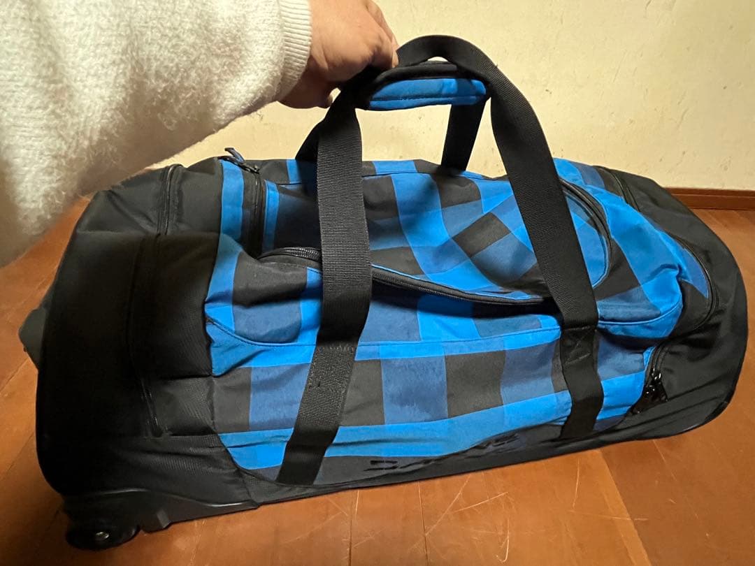 【DAKINE 】ダカイン　キャリーバッグ 大容量 キャリーケース 2輪