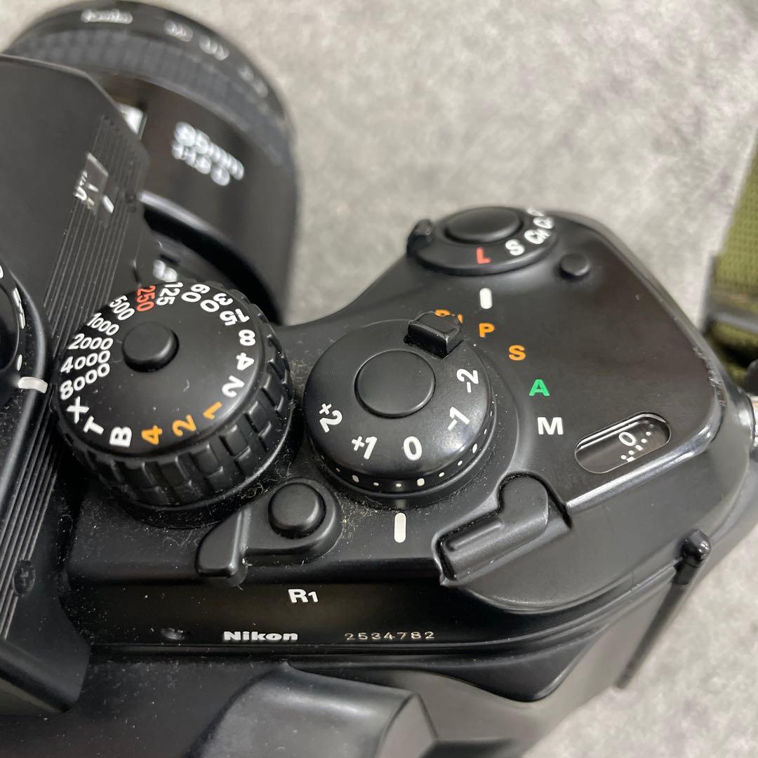 Nikon フィルム一眼レフカメラ NIKKOR 85mm 2746 1.8