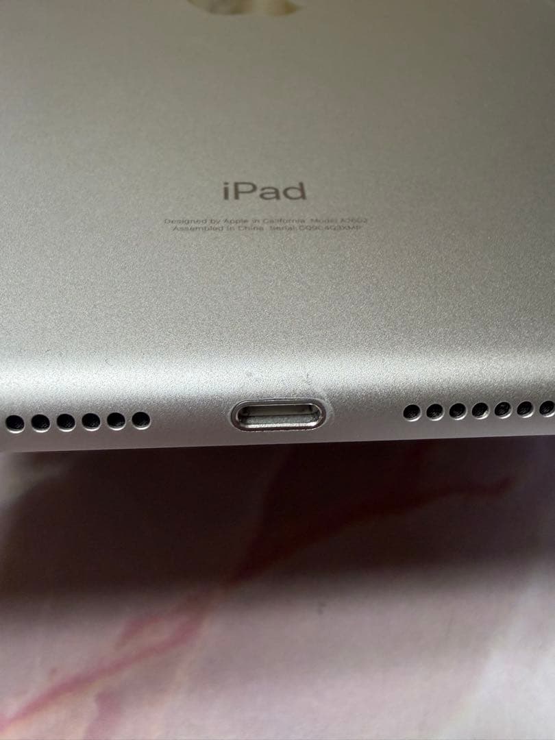 Apple iPad 9世代 Wi-Fiモデル 64GB シルバー