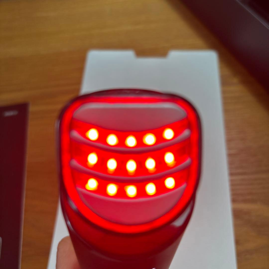 りぃーさ　Panasonic EH-SR85-K VITALIFT 美顔器