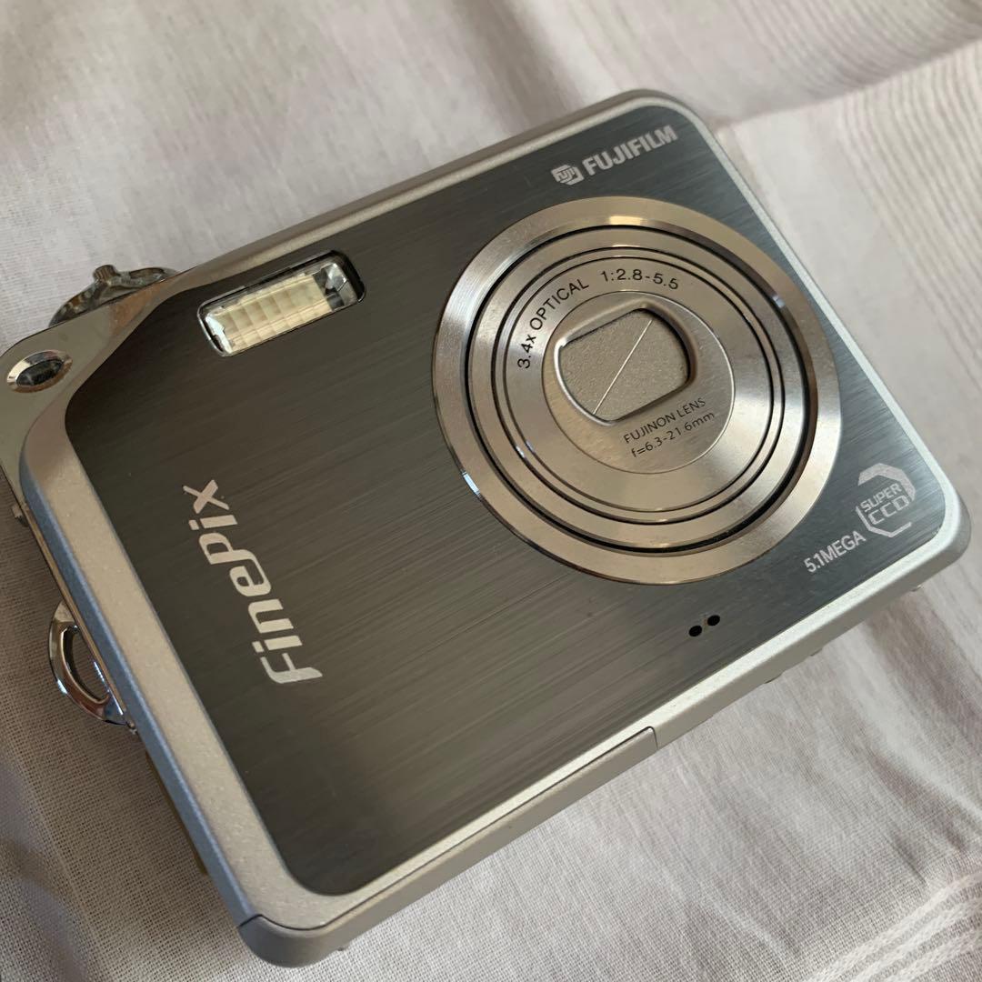 フジフィルム　デジカメ