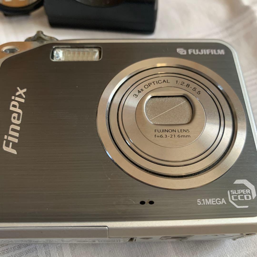 フジフィルム　デジカメ