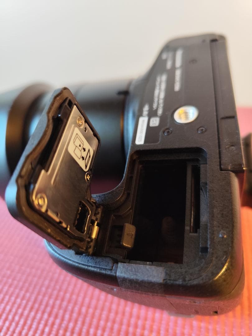 美品 LUMIX DMC-FZ300 ネオ一眼デジカメ