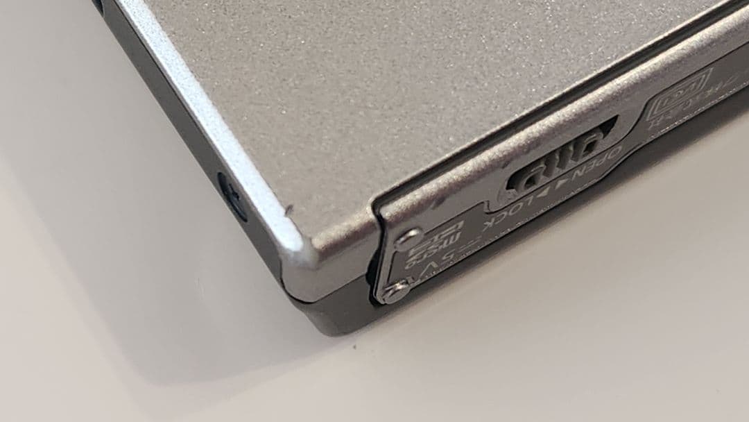 Panasonicパナソニック デジカメ LUMIX DMC-FH10 中古美品