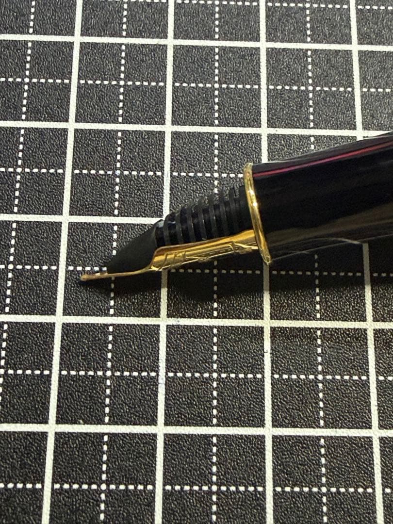 PARKER SONNET Red-Marble 万年筆　字幅F