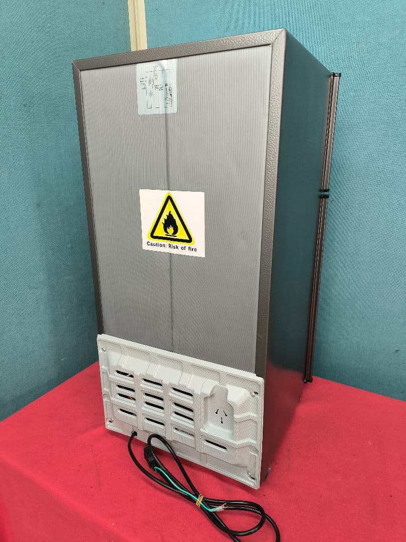 2024年製美品　ONE STEP 2ドア冷蔵庫60LコンパクトTE-RE001
