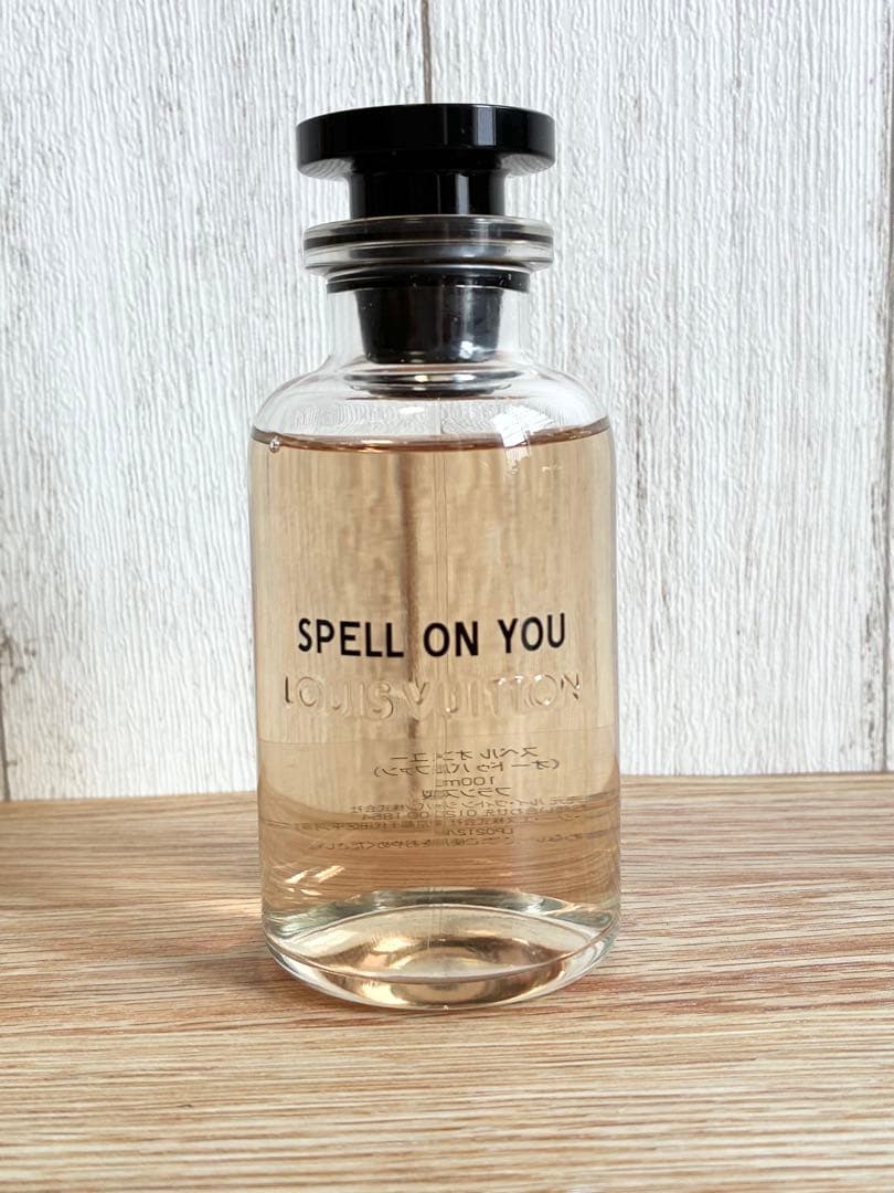 【定価:48,400円】LOUIS VUITTON SPELL ON YOU
