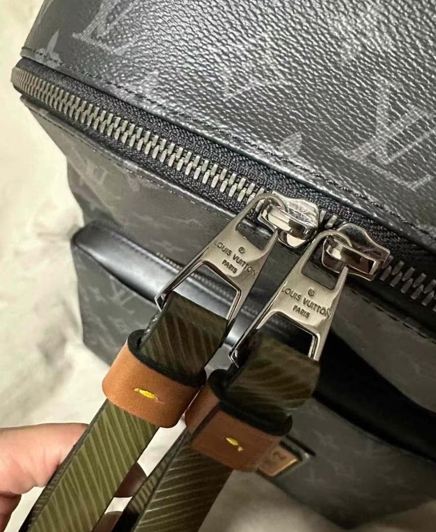 美品~~Louis Vuitton リュック・バックパック グレー**