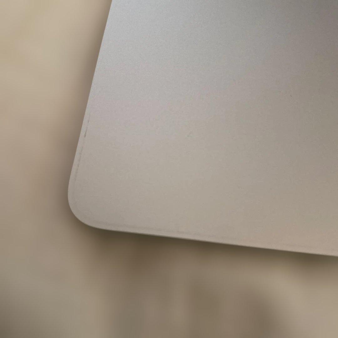 箱ありApple MacBook Pro 15インチ (2019) シルバー
