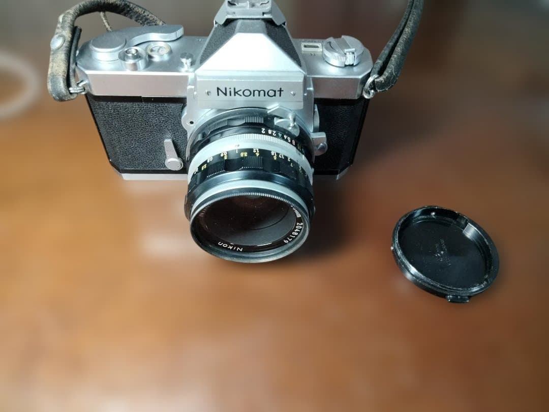 Nikon Nikomat Nikkor-H 1:2 f=50mm レンズ