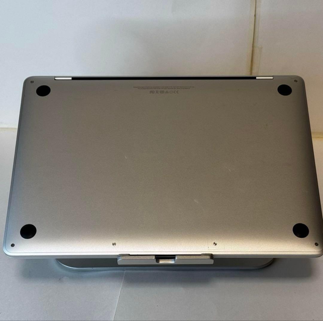 【新生活応援】MacBook Pro シルバー i5/8GB/256GB ケース
