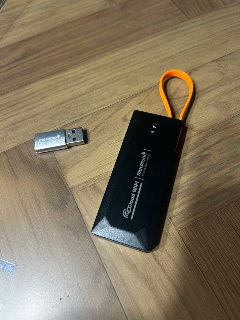リチャージ　モバイル本体 残り100ギガ モバイルルーター　ポケットWi-Fi