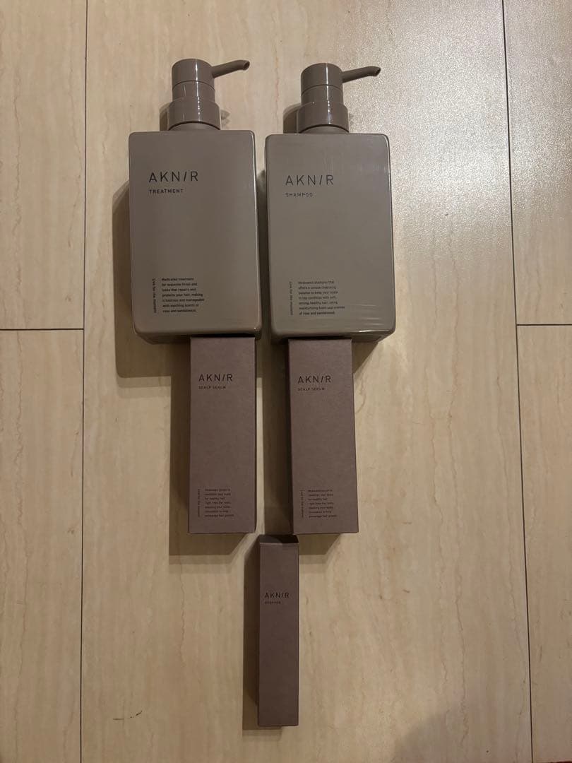 AKNIR シャンプー トリートメント 300mlセット 薬用ヘアカプセル