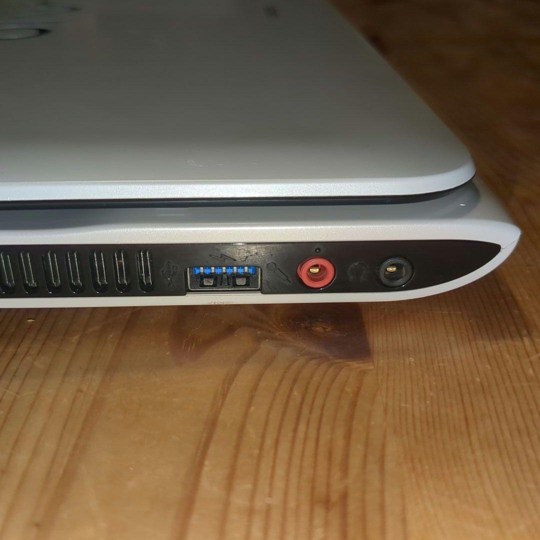 Sony VAIO（SVE141D11N）