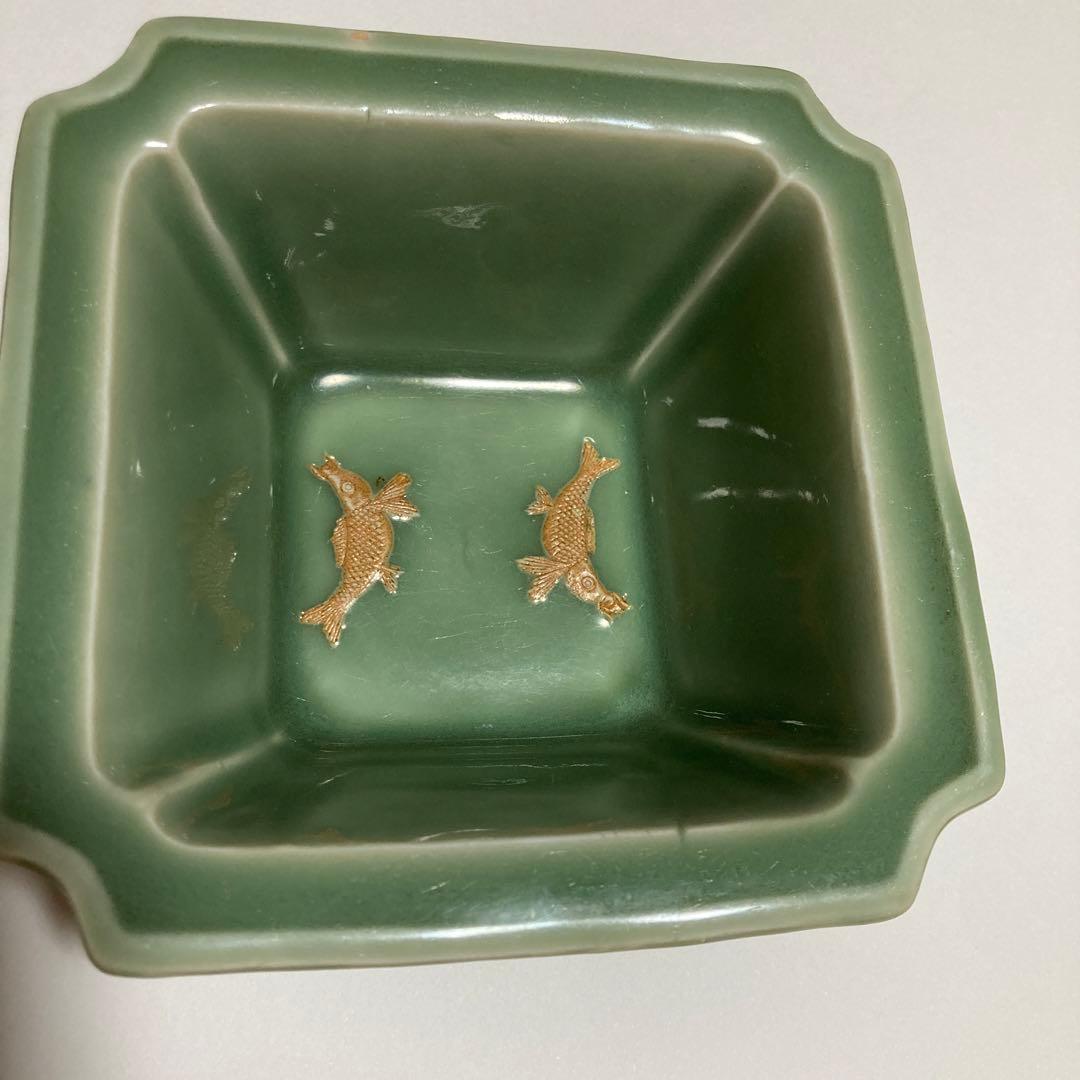 三田青磁双魚図