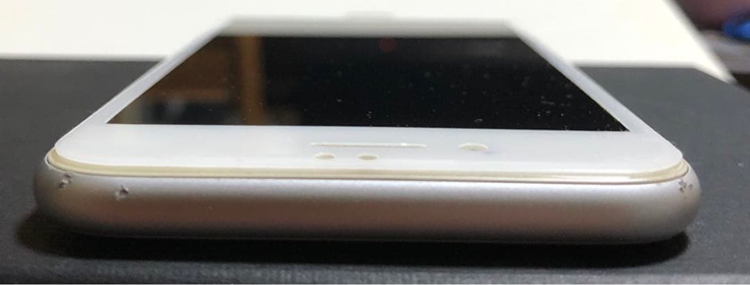 iPhone 8 シルバー 64 GB au SIMロック解除済み