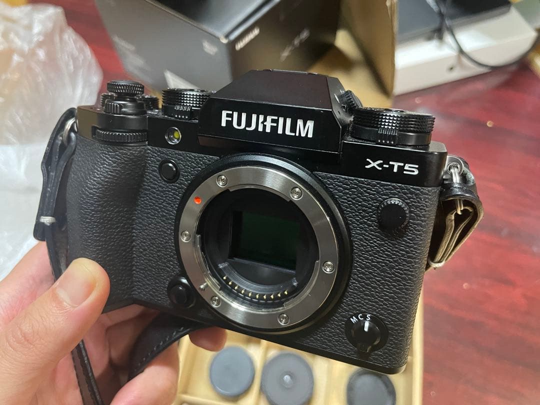 FUJIFILM X-T5 ボディ［箱付き］