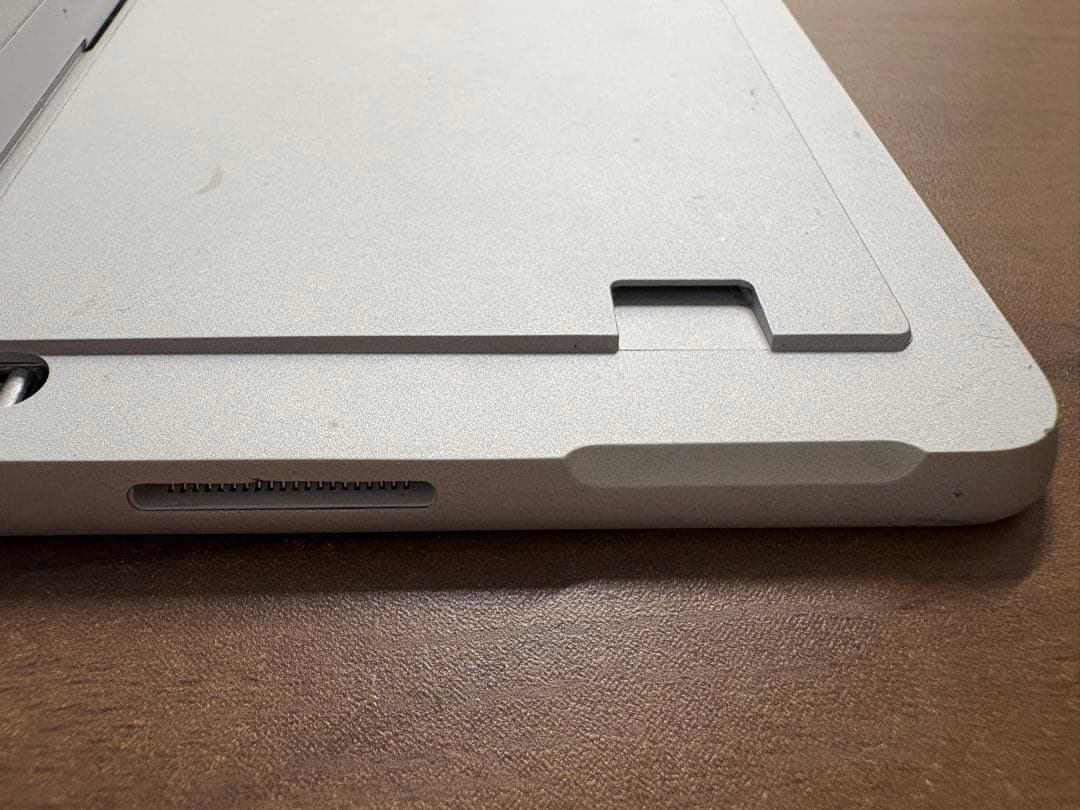 Microsoft Surface Go3【バッテリー容量98%‼️】